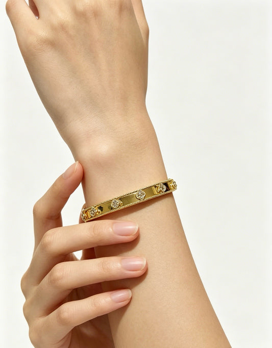Van Cleef & Arpels Clover Bracelet