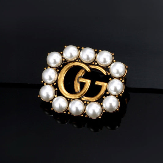Gucci White Pearl Brooch