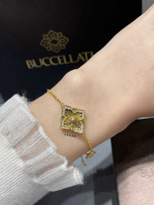 Buccellati Clover Bracelet