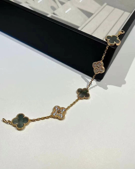 Van Cleef & Arpels Clover Bracelet