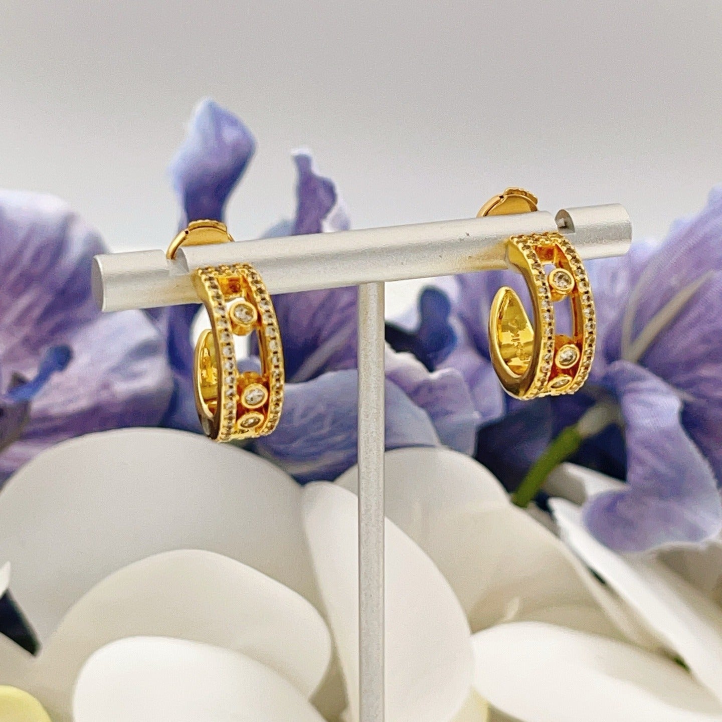 Messika Gold Brass Round Earrings