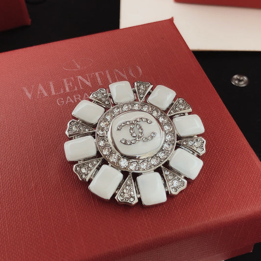 Unbranded White Round Brooch
