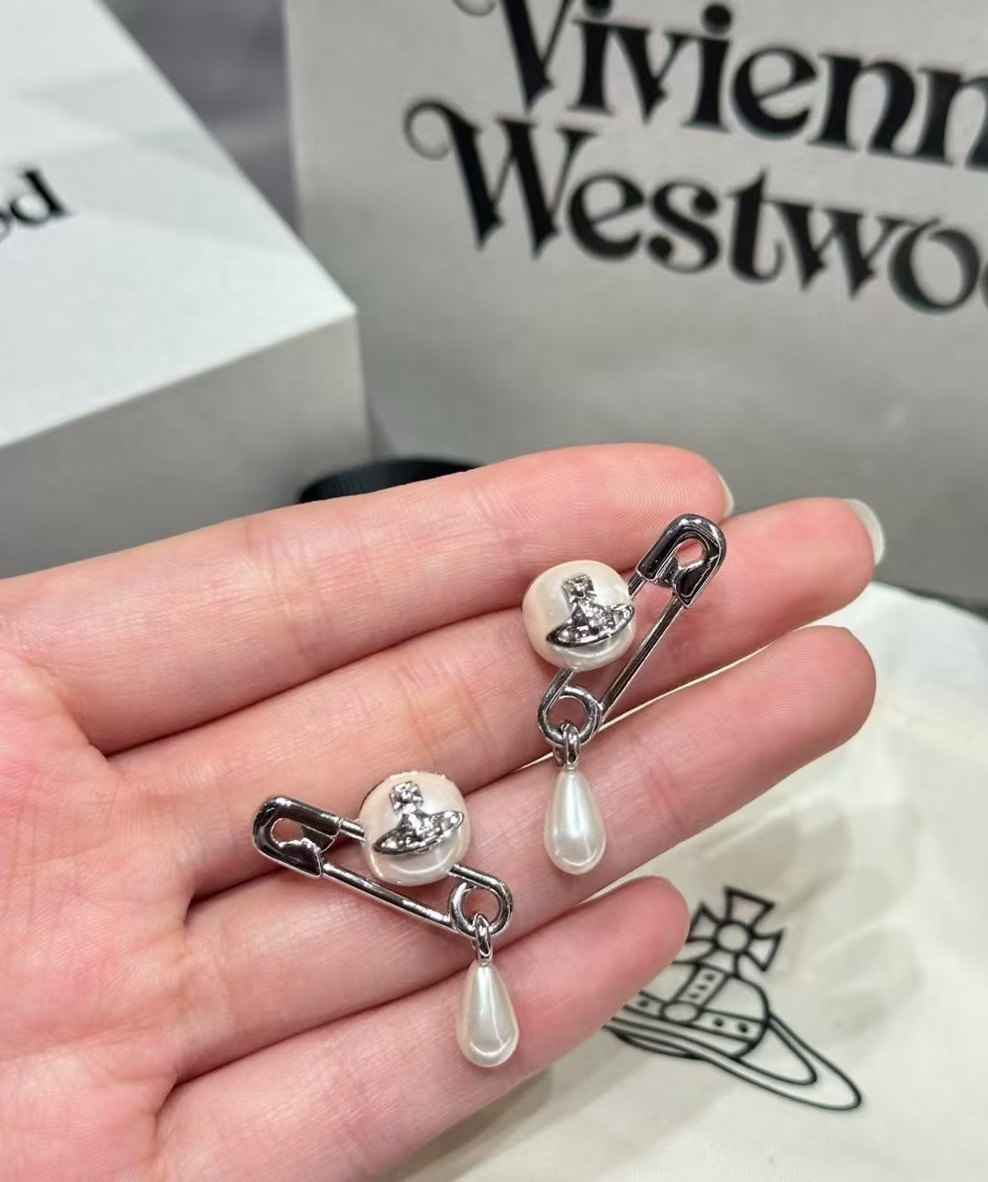 Vivienne Westwood Pearl Jewelry Set