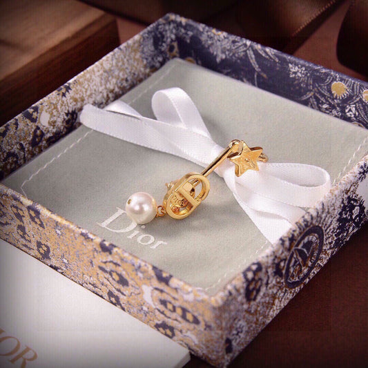Dior Star Earrings