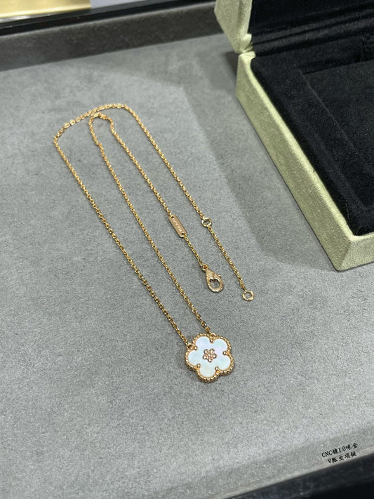 Van Cleef & Arpels Necklace