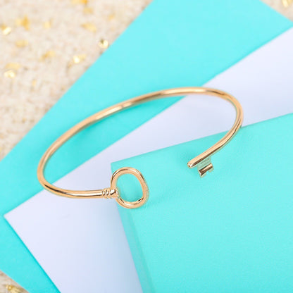 Tiffany & Co. Silver Sterling Silver Logo Bracelet