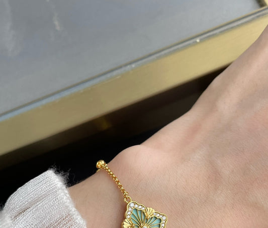 Buccellati Clover Bracelet