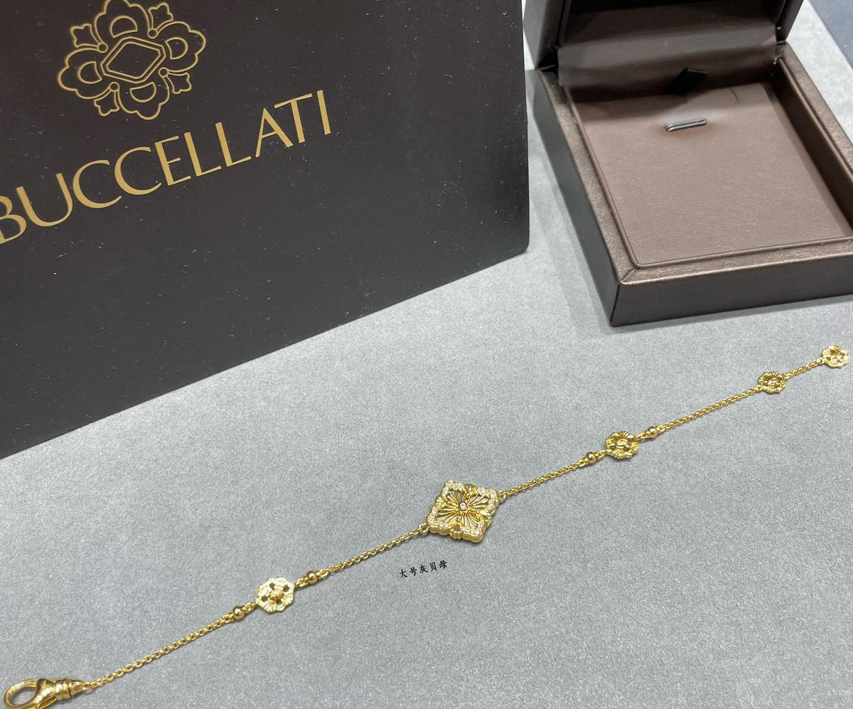 Buccellati Clover Bracelet