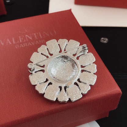 Unbranded White Round Brooch