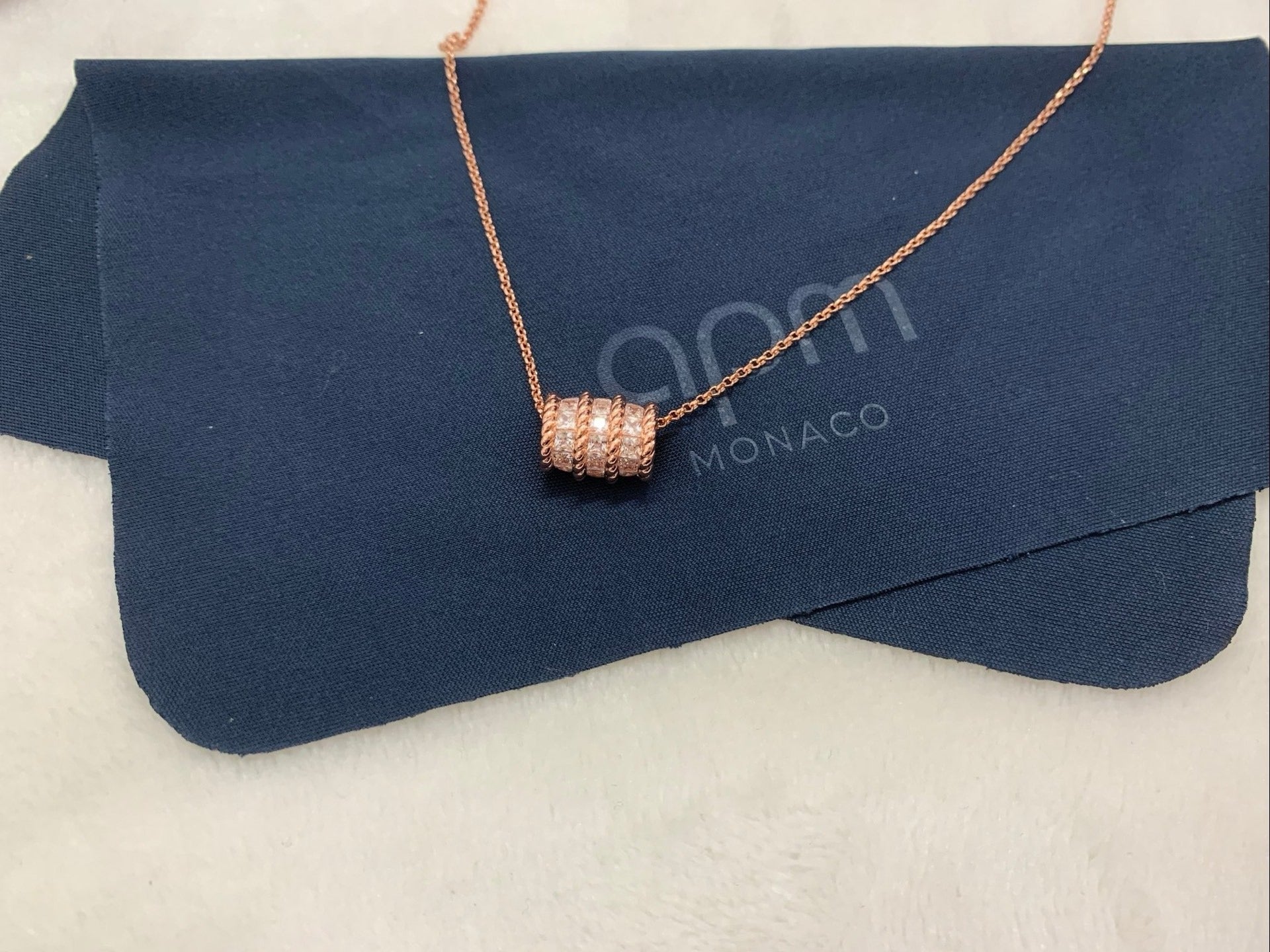 Unbranded White Necklace