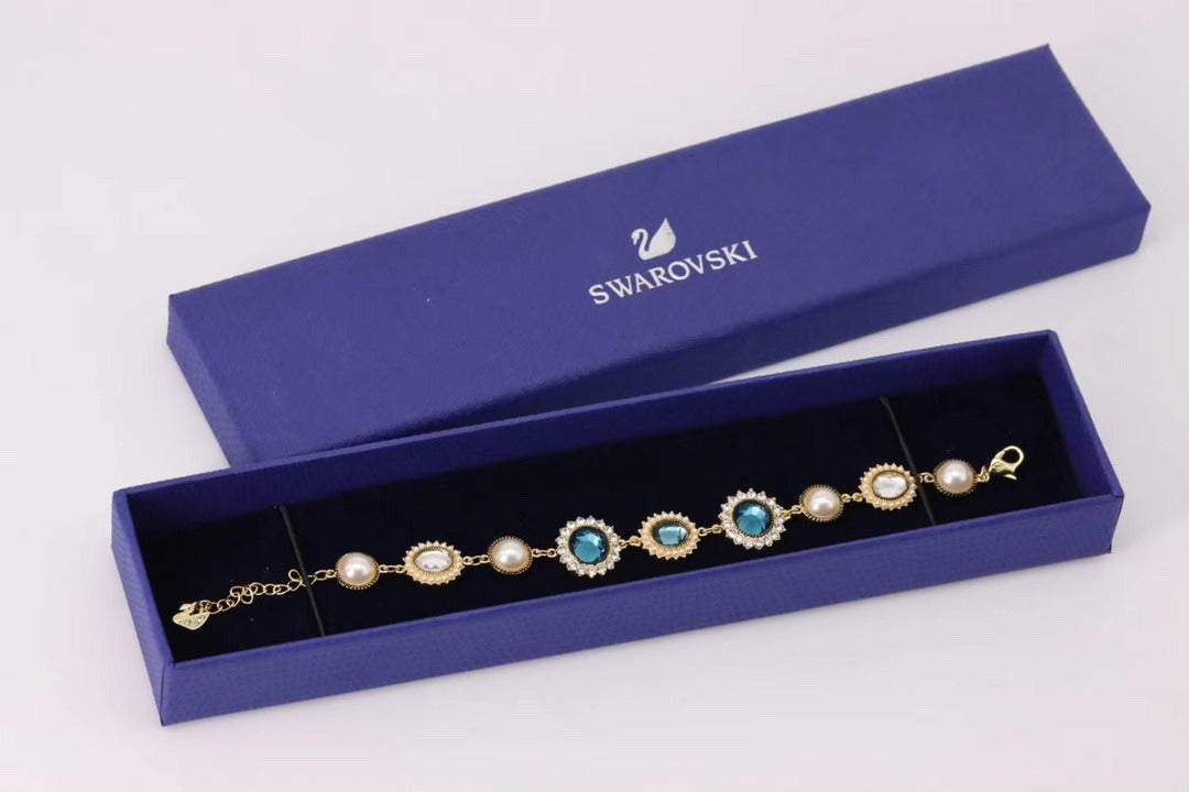 Swarovski Green Pearl Bracelet