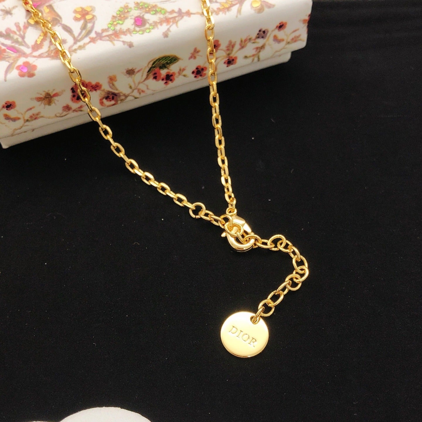 Dior White Brass Round Necklace