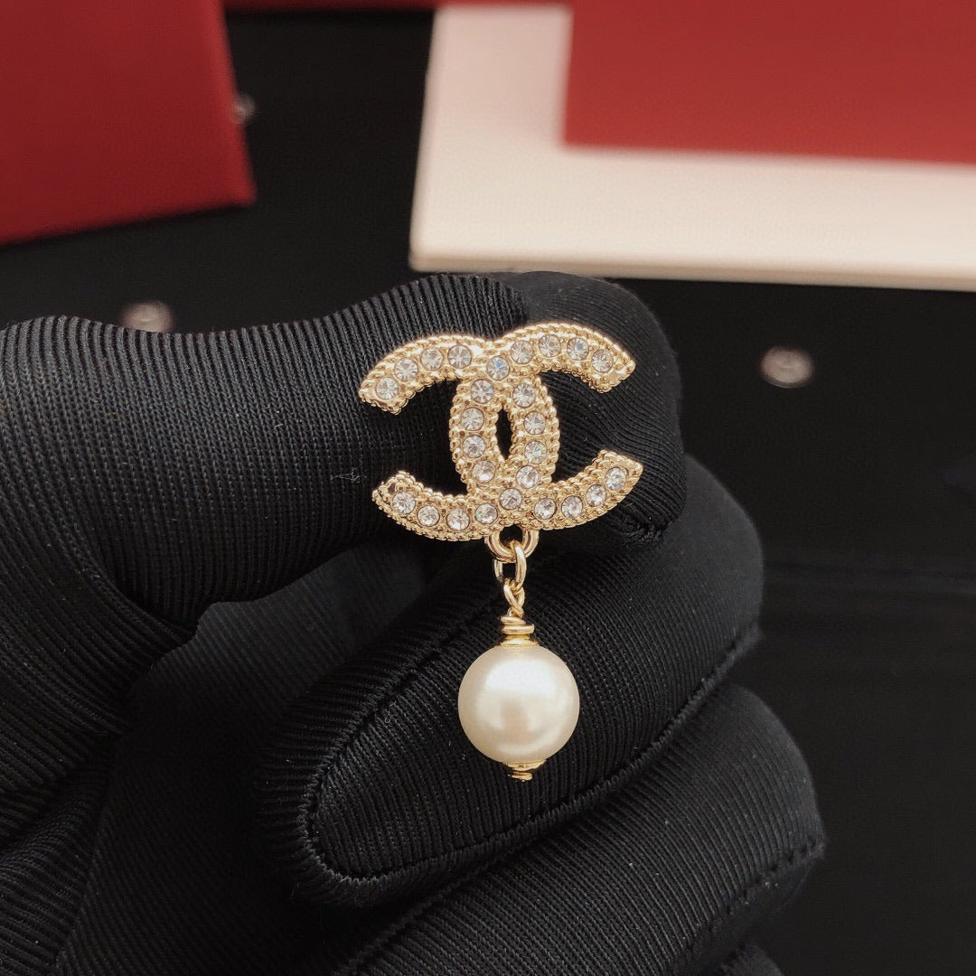 Chanel Gold Brass Pearl Earrings