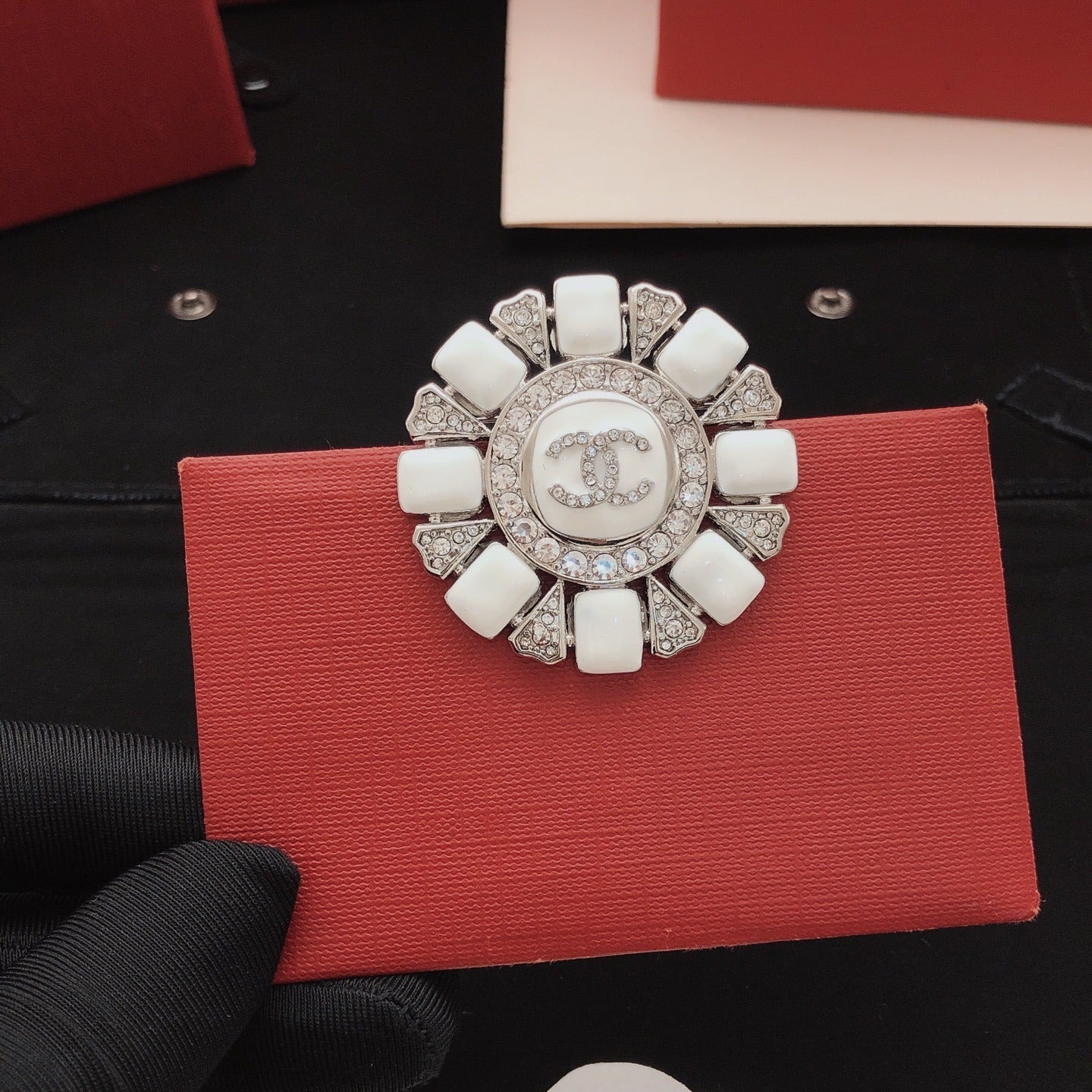 Unbranded White Round Brooch