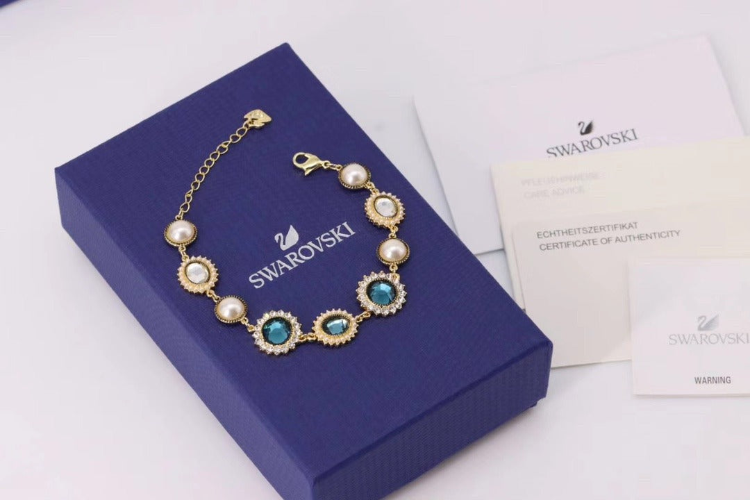 Swarovski Green Pearl Bracelet