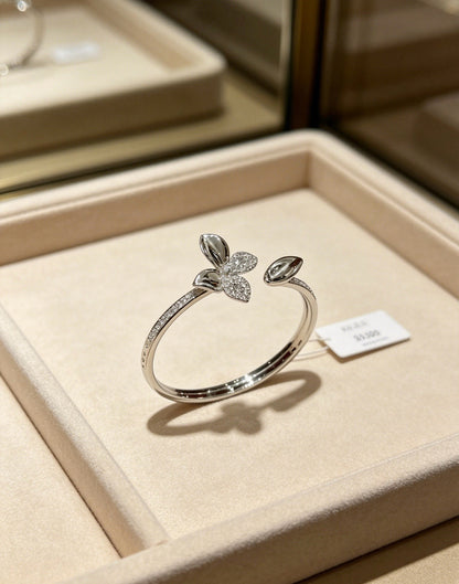 Van Cleef & Arpels Clover Bracelet