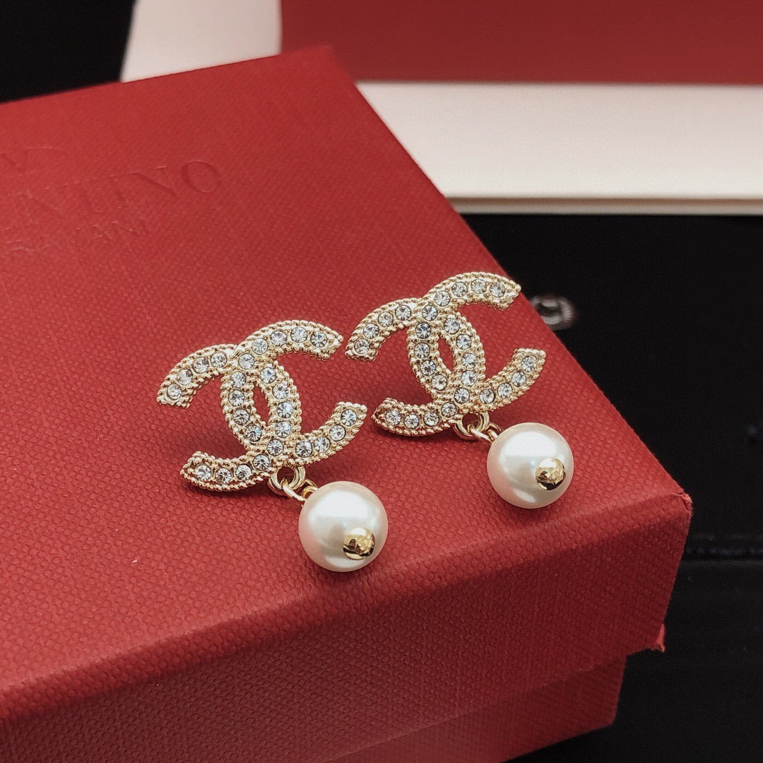 Chanel Gold Brass Pearl Earrings