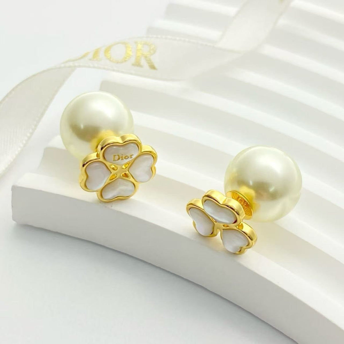Dior Clover Earrings
