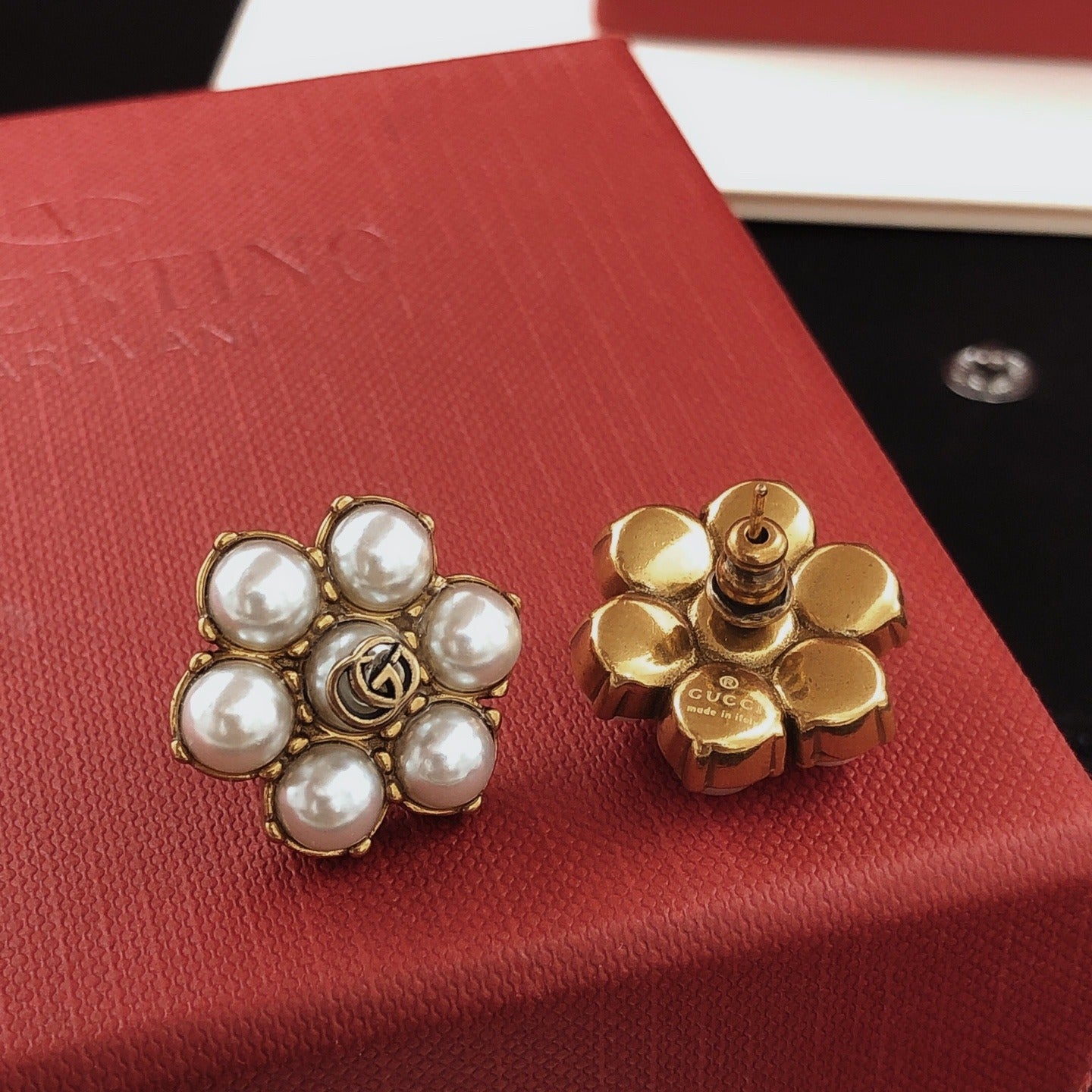 Gucci Gold Brass Floral Earrings