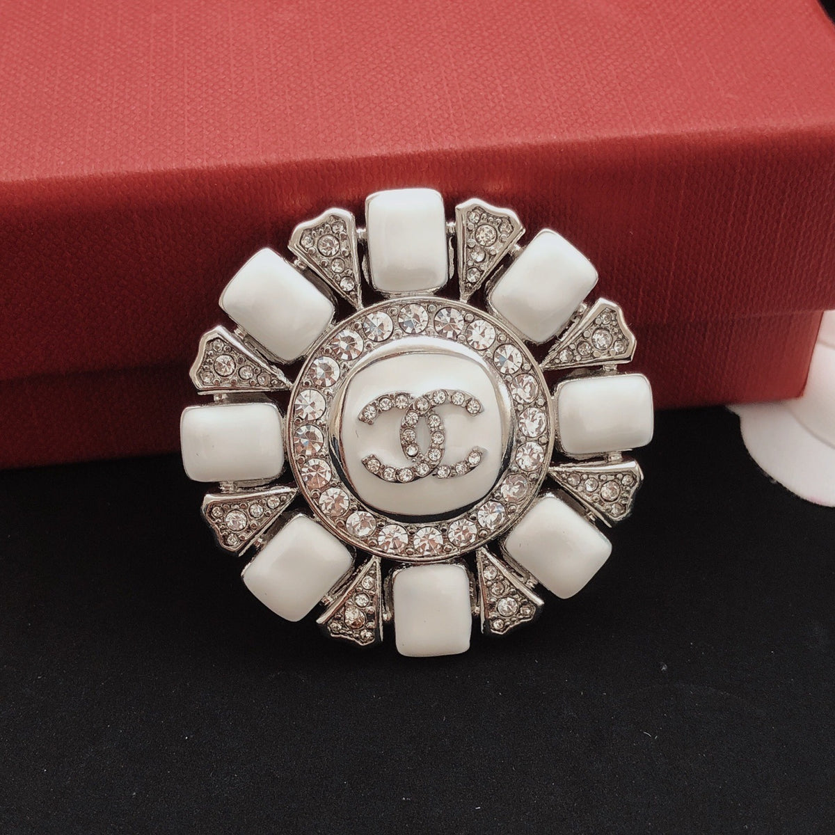Unbranded White Round Brooch