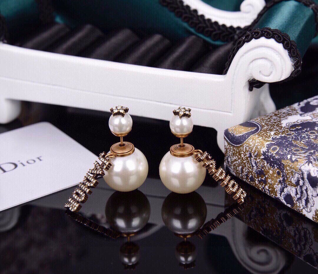 Dior Pearl Earrings