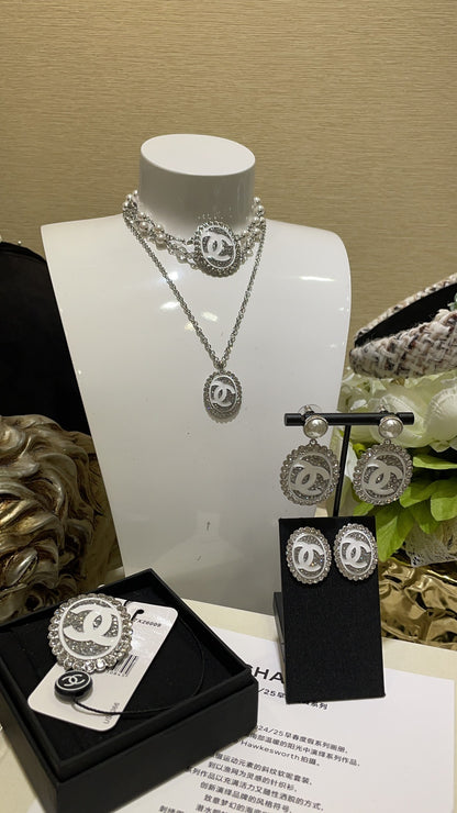 Chanel White Brass Pearl Necklace