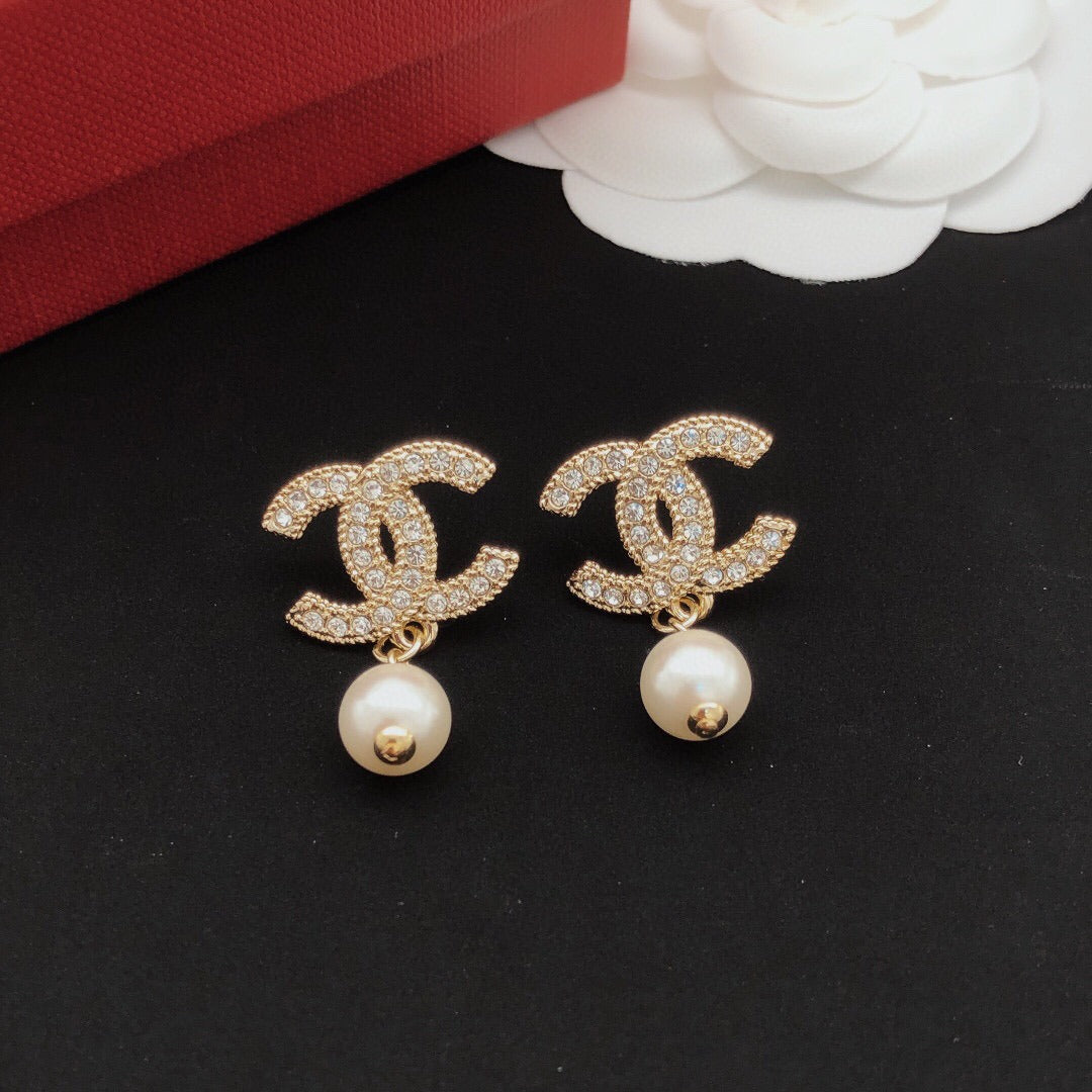 Chanel Gold Brass Pearl Earrings