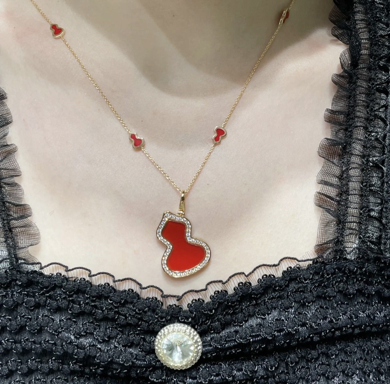 Qeelin Silver Brass Necklace